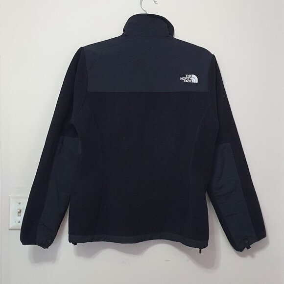 The North Face Pebble Black Fleece Jacket - Picture 9 of 9